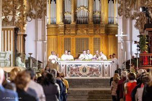 Cattedrale foto Cicala-696x464 (foto Cicala)